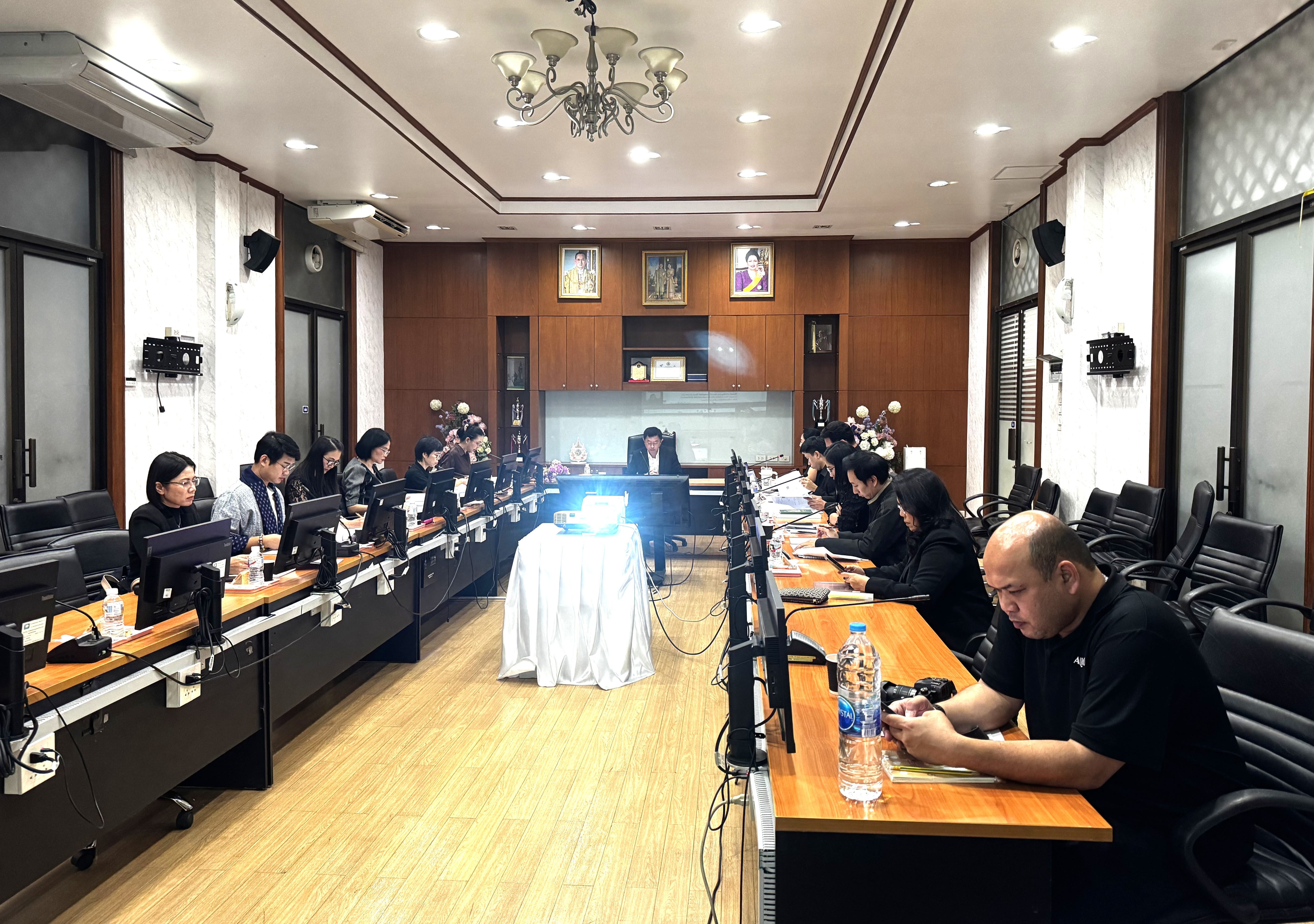 title - ประชุมคณะทำงานพิจารณาผลงานการปฏิรูปที่ดินเพื่อส่งเข้าประกวดการรับรางวัล ครั้งที่ 1/2569 (สมัครขอรับรางวัลเลิศรัฐ ประจำปี 2569) พร้อมประชุมผ่านระบบออนไลน์ ZOOM Meeting 